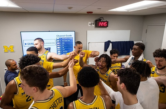 Juwan Howard and Michigan Team