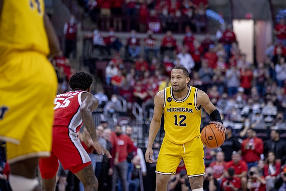 DeVante' Jones (12)
