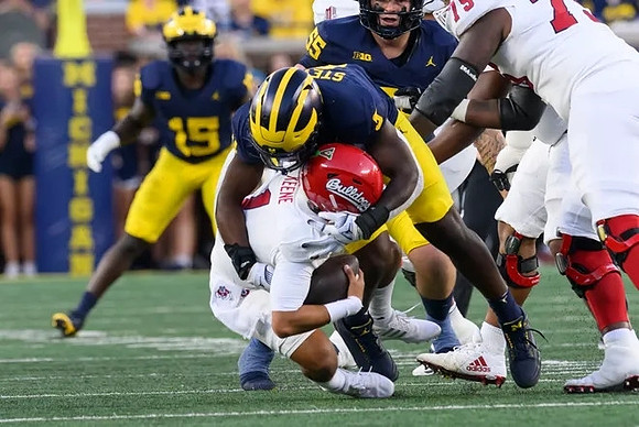 Ernest Hausmann (15), Josaiah Stewart (0), and Mason Graham (55)