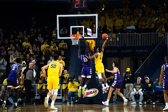 Vladislav Goldin (50) and Nimari Burnett (4)