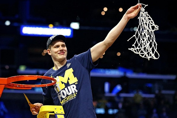 Moritz Wagner (13)