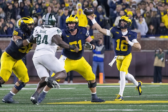 Giovanni El-Hadi (58), Greg Crippen (51), and Davis Warren (16)