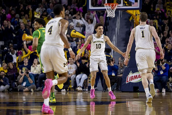 Nimari Burnett (4), Justin Pippen (10), and Danny Wolf (1)
