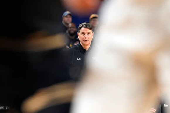 Purdue-Fort Wayne Head Coach Jon Coffman
