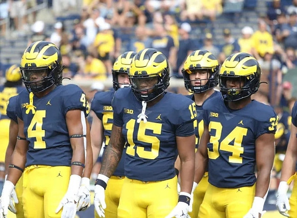 Micah Pollard (4), Deuce Spurlock (15), and Jaydon Hood (34)