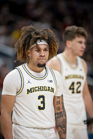 Tre Donaldson (3) and Will Tschetter (42)
