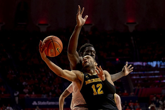 DeVante' Jones (12)