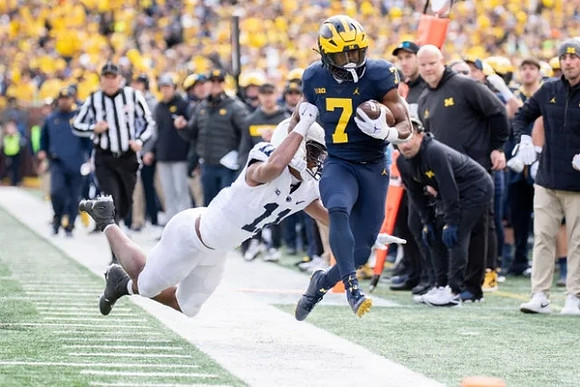 Donovan Edwards (7)