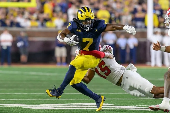 Donovan Edwards (7)