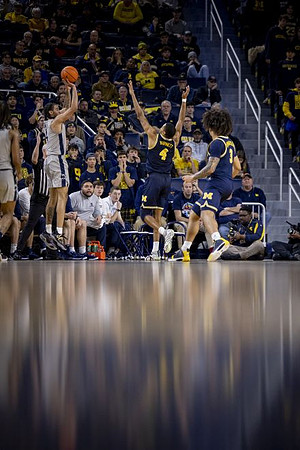 Nimari Burnett (4) and Tre Donaldson (3)
