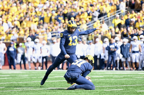 Jake Moody (13) and Brad Robbins (91)