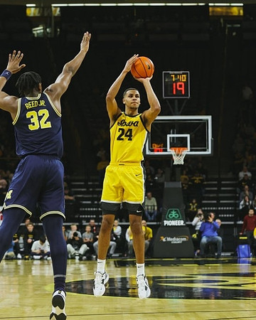 Tarris Reed Jr. (32)