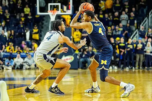 Nimari Burnett (4)