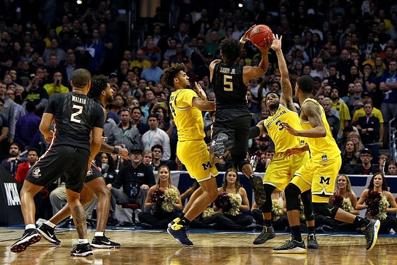 Isaiah Livers (4), Zavier Simpson (3), and Charles Matthews (1)