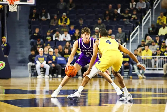 Nimari Burnett (4)