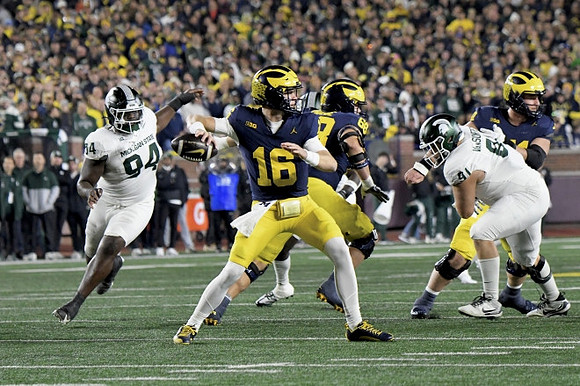 Davis Warren (16) and Josh Priebe (68)