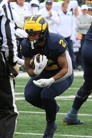 Blake Corum (2)
