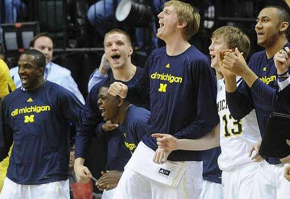 Corey Person (32), Max Bielfeldt (44), Carlton Brundidge (2), Blake McLimans (22), Matt Vogrich (13), and Jon Horford (15)