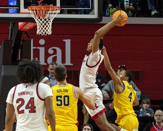 Vladislav Goldin (50) and Nimari Burnett (4)