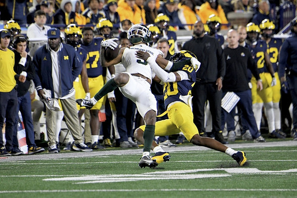 Jyaire Hill (20)
