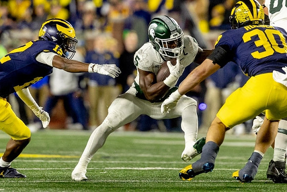 Aamir Hall (12) and Jimmy Rolder (30)