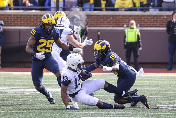 Junior Colson (25) and Rod Moore (19)
