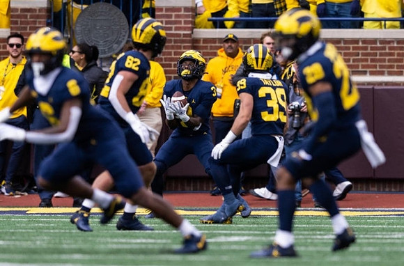 Cornelius Johnson (6), Max Bredeson (82), A.J. Henning (3), Joe Taylor (39), and Quinten Johnson (28)