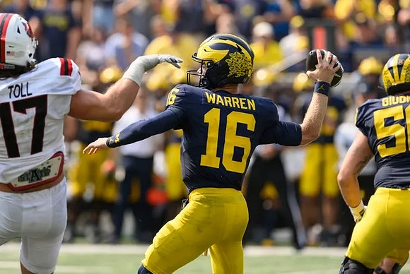 Davis Warren (16) and Dominick Giudice (56)