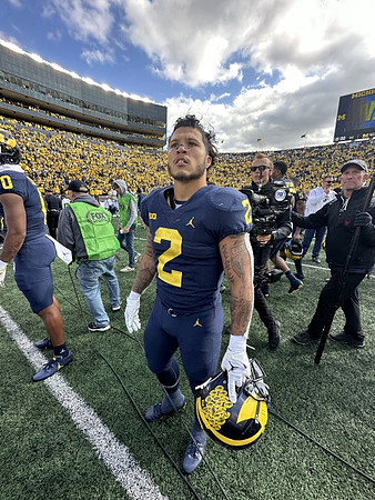 Blake Corum (2)