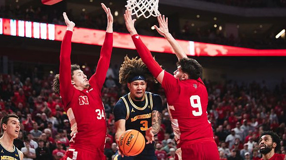 Vladislav Goldin (50) and Tre Donaldson (3)