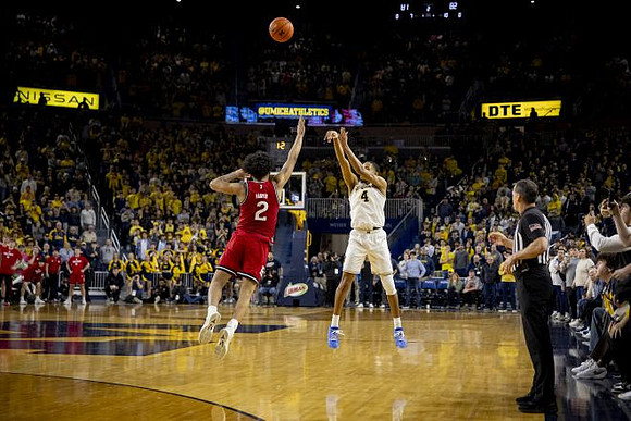 Nimari Burnett (4)