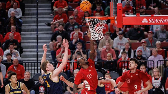 Justin Pippen (10) and Danny Wolf (1)