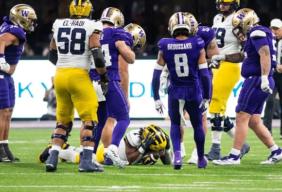 Giovanni El-Hadi (58), Jeffrey Persi (79), and Donovan Edwards (7)