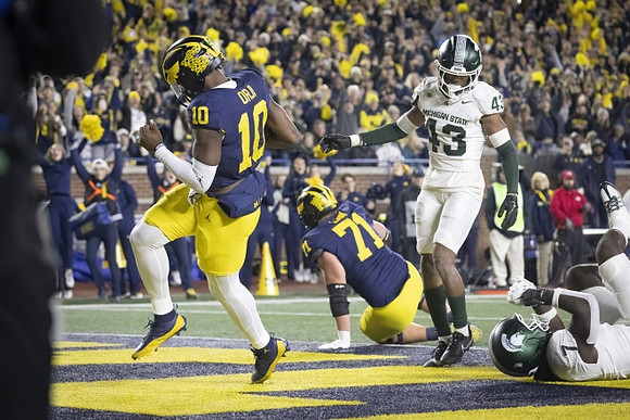 Alex Orji (10) and Evan Link (71)