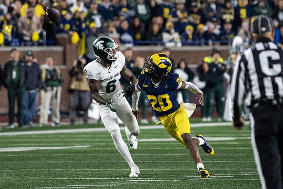 Jyaire Hill (20)