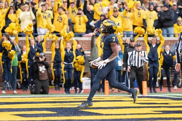 Donovan Edwards (7)
