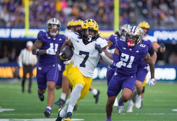 Donovan Edwards (7)