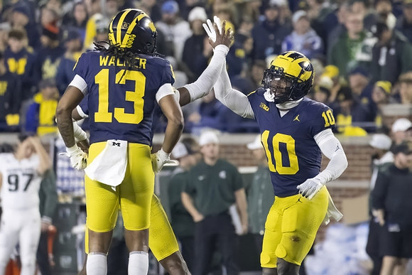 Wesley Walker (13) and Zeke Berry (10)