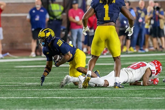Benjamin Hall (28) and Amorion Walker (1)
