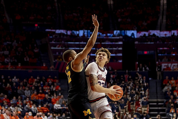 DeVante' Jones (12)