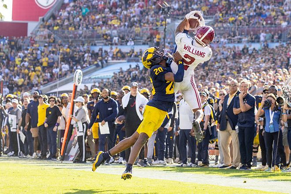 Jyaire Hill (20)