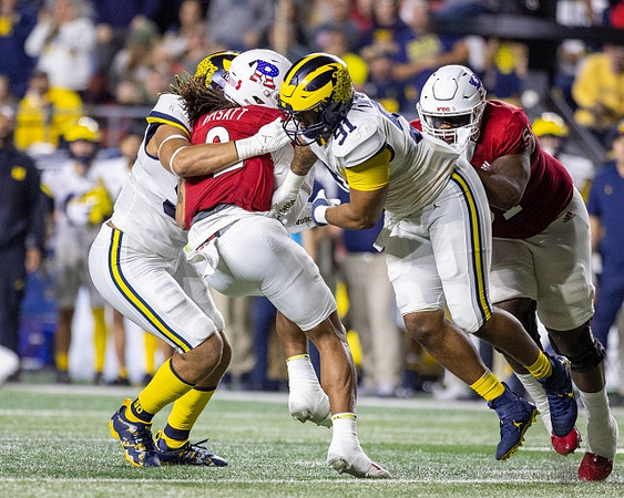 Mike Morris (90) and Taylor Upshaw (91)