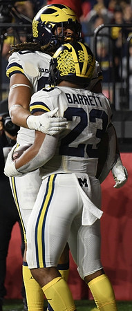 Mike Morris (90) and Michael Barrett (23)