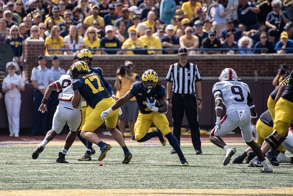 Marlin Klein (17) and Donovan Edwards (7)